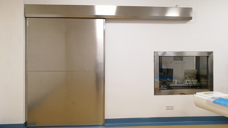 醫(yī)用鉛門(mén)表面材質(zhì)的好壞決定鉛門(mén)的使用壽命