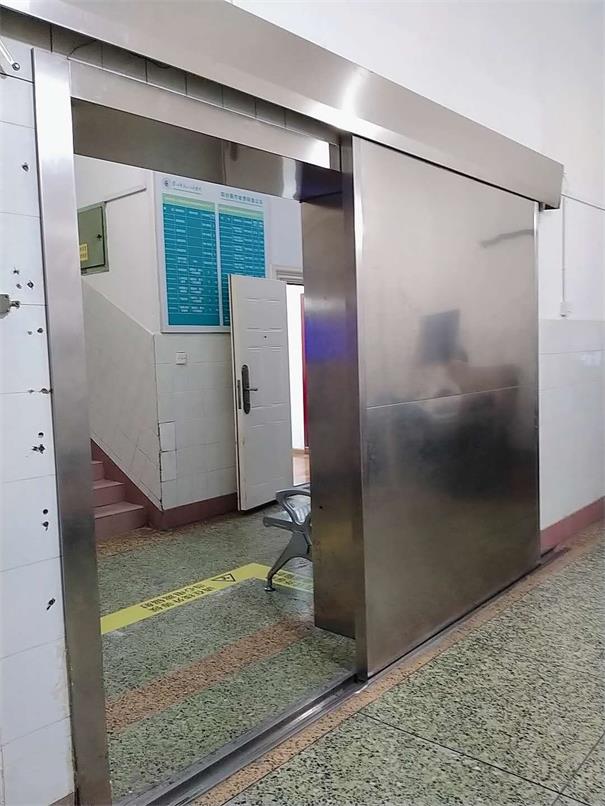 光銘防輻射為你分享，防輻射鉛門(mén)的主要作用及用途